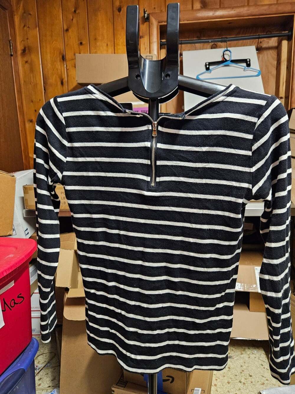 (390) Ann Taylor Sweater Size S Black White Striped Zip Top